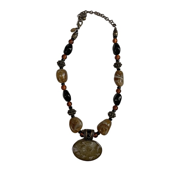Chico’s gorgeous chunky stone bead medallion necklace - Picture 2 of 5